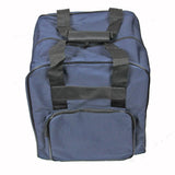 Eine marineblaue, rechteckige Reisetasche mit schwarzen Tragegriffen und einer Fronttasche mit Reißverschluss, fotografiert vor weißem Hintergrund – ideal als ACKERMANN® Tragetasche / Tasche für Overlock-Nähmaschinen, z. B. für Gritzner 788 oder Dorina 710, zum Ordnen und Transportieren Ihres Nähmaschinenzubehörs.